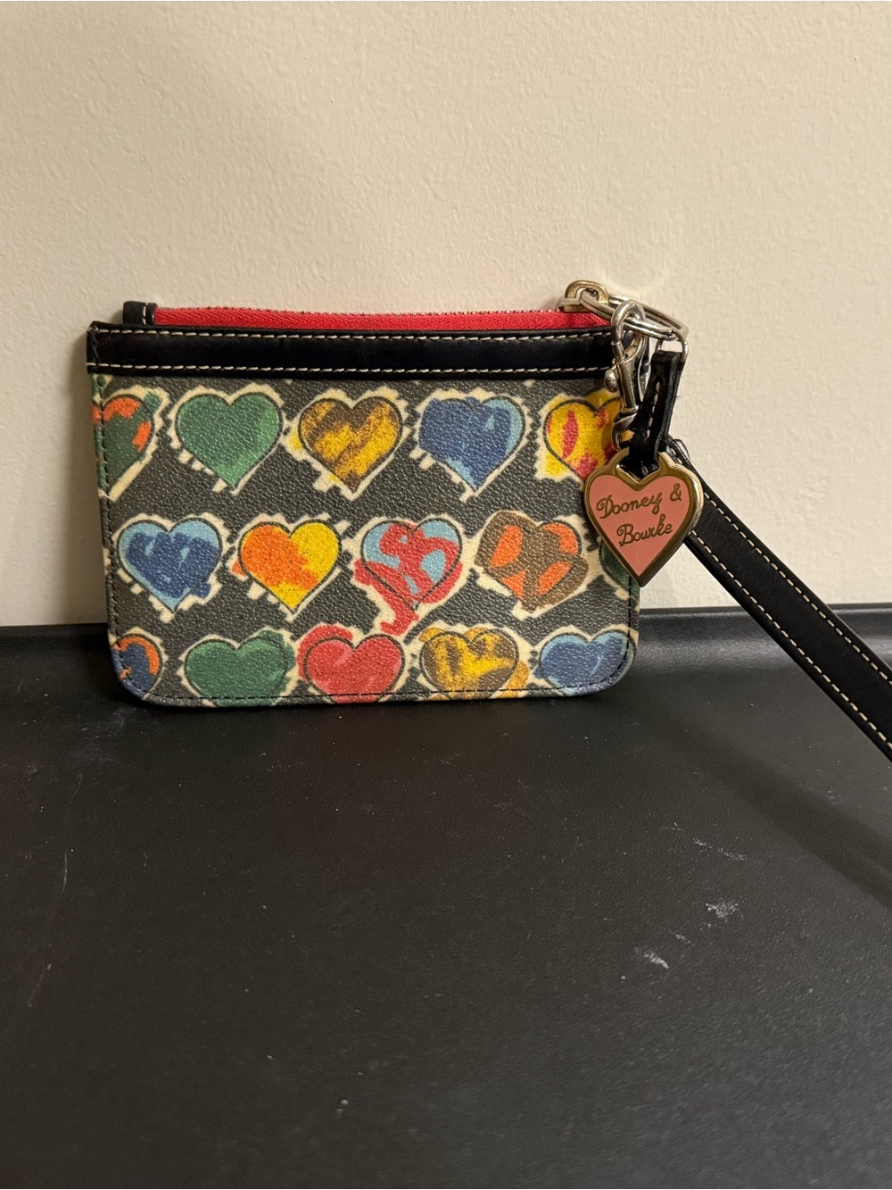 Y2K Dooney & Bourke Leather Sweetheart Hearts Wristlet Valentine's Day - Picture 2 of 4